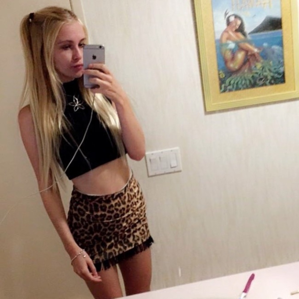 Meet your Posher, Cait